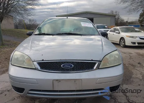 2005 Ford Focus Zx3 from USA, damaged, VIN 3FAFP31N35R162008